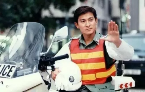 演,真實自然,不著痕跡。好演技加好劇本的結合才能讓好電影變得更好,劉青雲