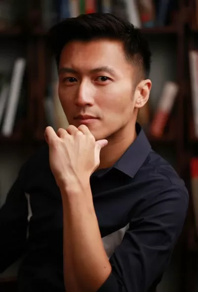 第十名張家輝,大器晚成的他,演技經過多年的磨練已經爐火純青,獲得影帝也
