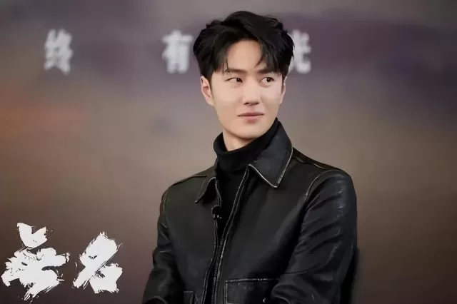 在小螢屏,他在現象級爆款《狂飆》中
