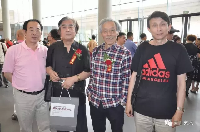 天津博物館館長陳卓先生致辭▲天津市美術家協會秘書長
