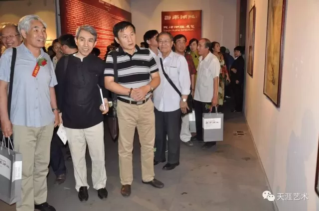 美術家作品集》首發式同期舉行。本次參展的天津湖社