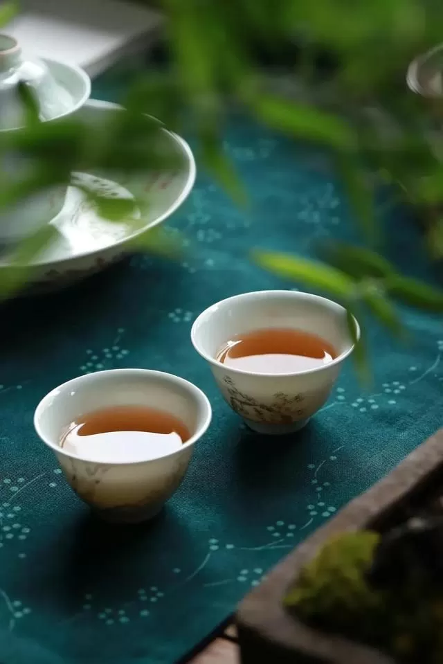 ,熱浪滾滾,期盼著微涼舒服的日子,還需要再醞釀一段時間,急不得只能順其自