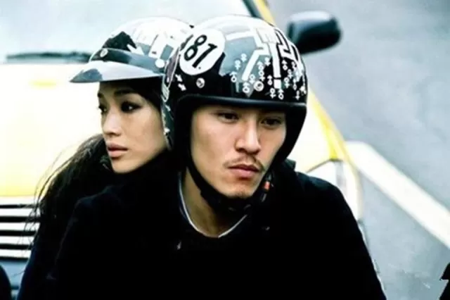 冷漠麻木、殘忍暴力、人性潰敗和信仰真空的精神生態失衡的美國社會。